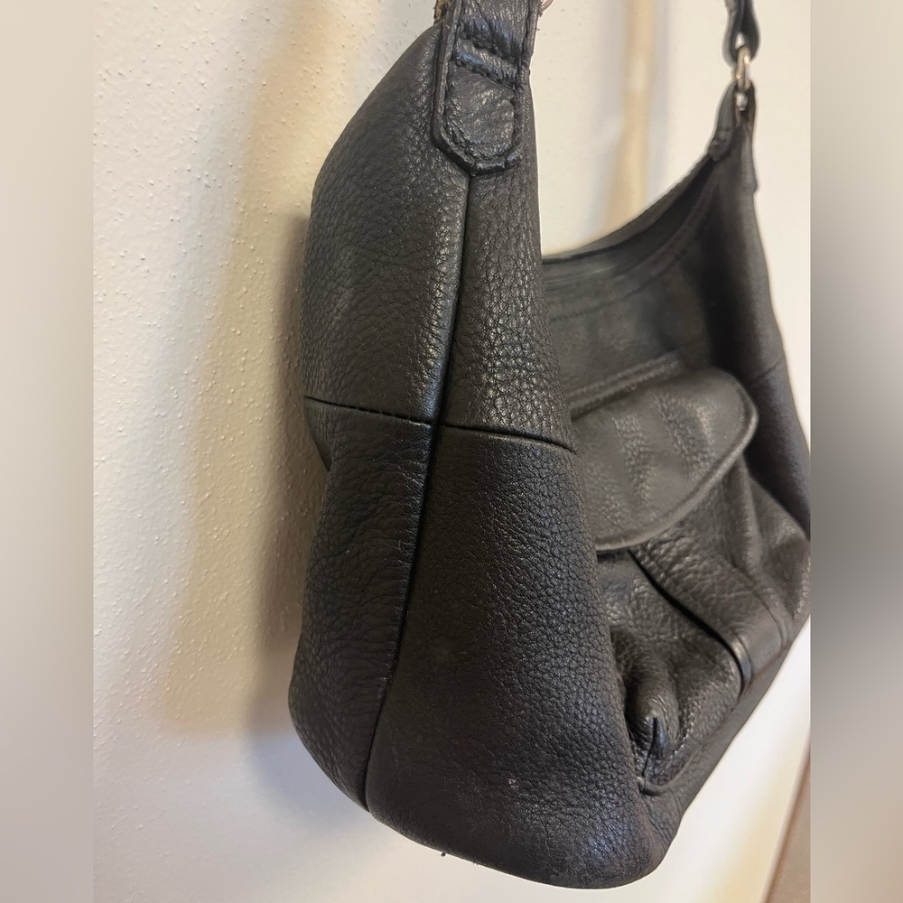 Vintage Fossil Black Leather Shoulder Bag - Picture 5 of 14